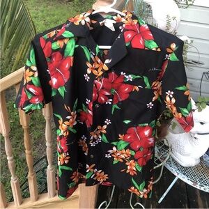 Floral Hawaiian Shirt S Button Down Black Red Orange Hibiscus Vintage 60s 70s